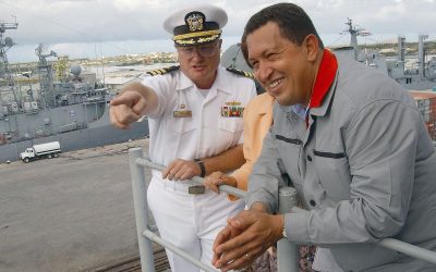 Hugo Chávez visiting the USS Yorktown, a U.S. Navy ship docked at Curaçao in the Netherlands Antilles, in 2002